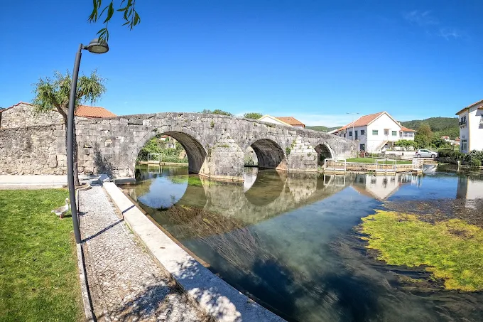 Ponte da Redinha sobre o Rio de Anços